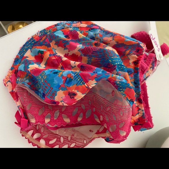 Bra - Picture 3 of 5